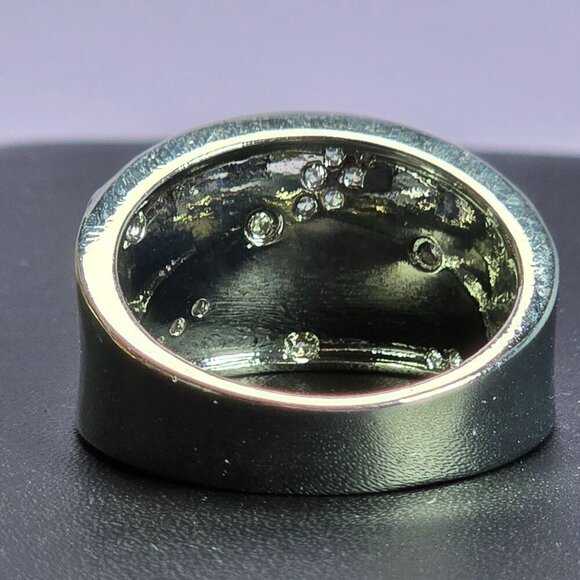 Silvery Pink & White Enamel Floral Ring With Sparkling CZ Size 10 - Picture 5 of 6